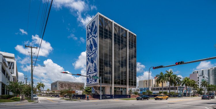 迈阿密建筑城市指南：塑造大西洋海岸热带密集风貌的22个项目 - 32 的图像 41