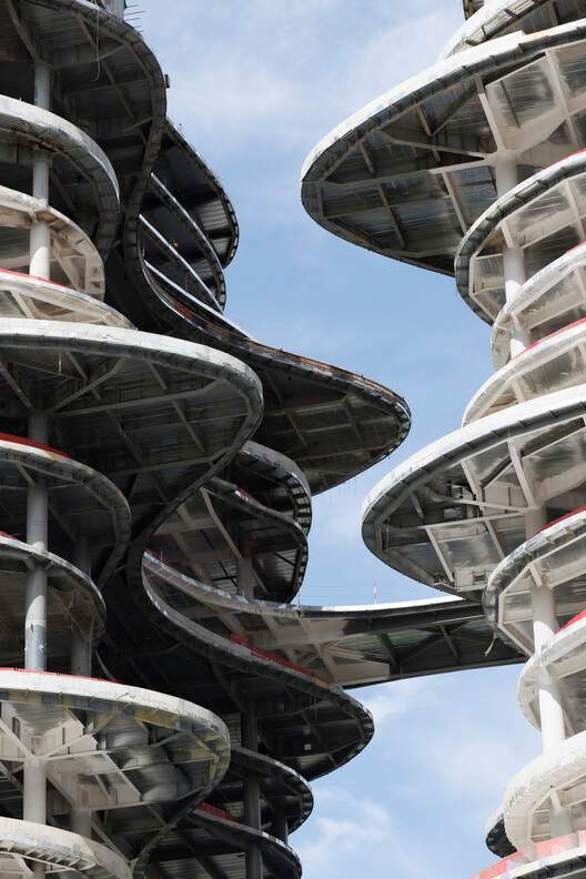 扎哈事务所深圳一丹中心封顶，层叠“城市峡谷” - 7 的图像 12