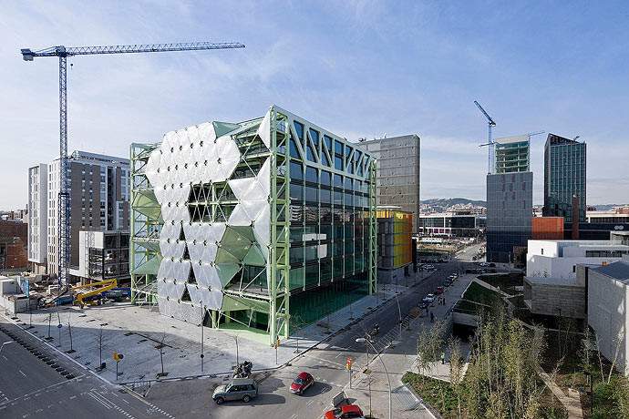 材料智能发展到什么阶段？ - 11 的图像 12