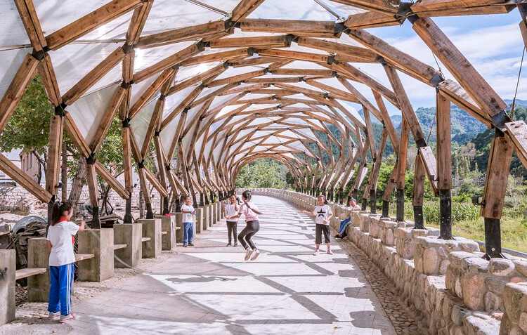 木材结构营造术：当代中国重新思考木构建筑的 10 个项目 - 3 的图像 47