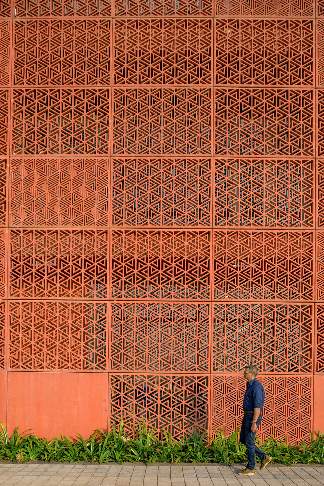 印度Prestige大学新建筑屋顶铺满阶梯平台，打造多功能社交空间(图20)